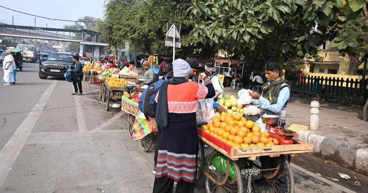 Delhi Vendors Rally Against Illegal Evictions – Demand Justice Now!