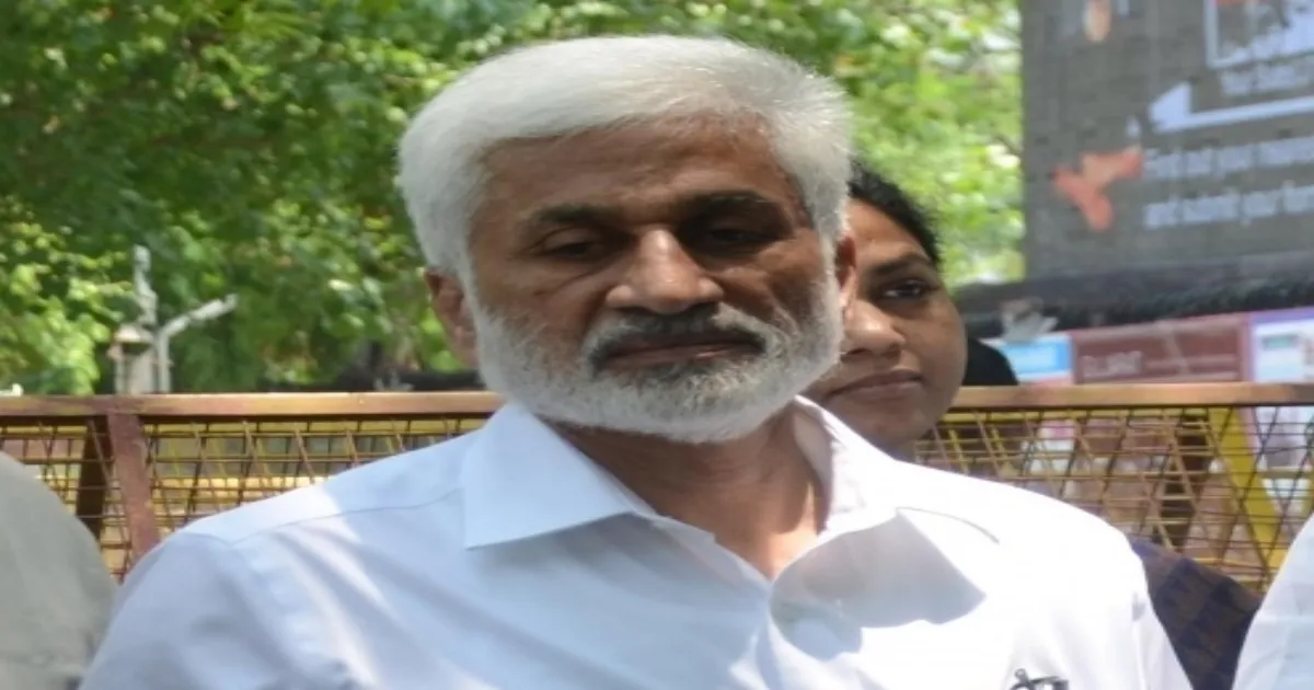 Vijayasai Reddy Appears Before CID in Kakinada Seaports Case