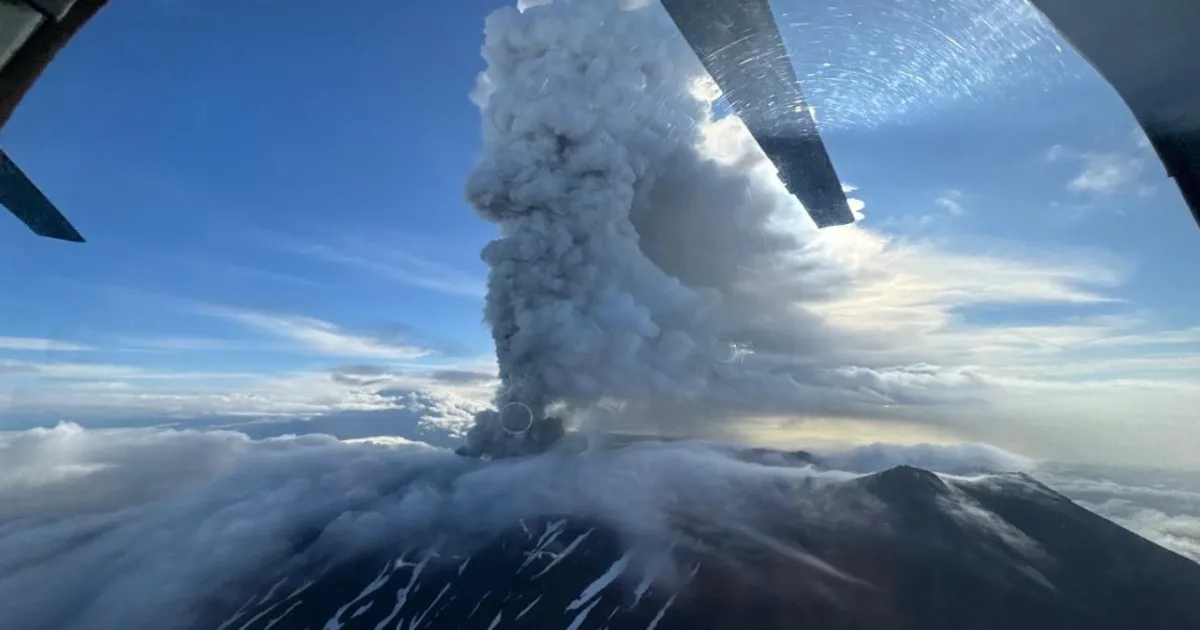 Krasheninnikov Volcano Erupts After Earthquake