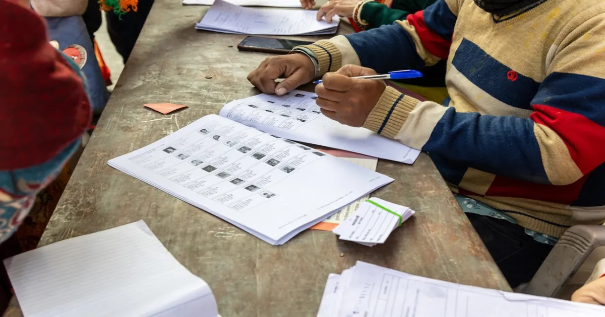 west-bengal-4-officials-suspended-over-voter-roll-fraud