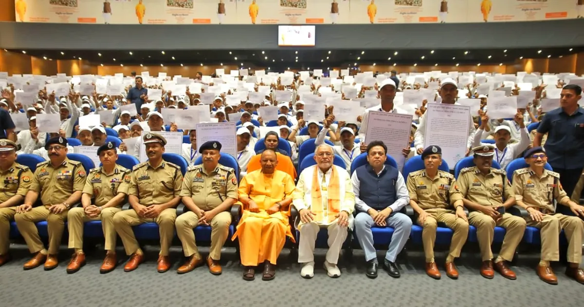 CM Yogi Announces 1 Lakh New Recruitments In Uttar Pradesh Police This Year