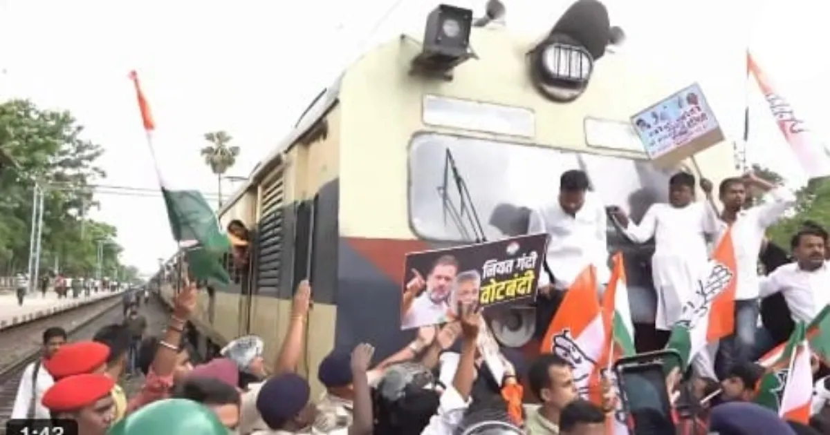 Opposition’s Bihar Bandh Cripples Rail, Road Traffic
