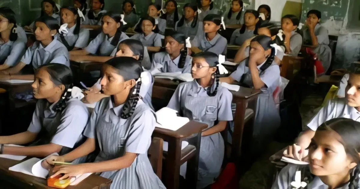 delhi-govt-schools-to-add-english-medium-sections