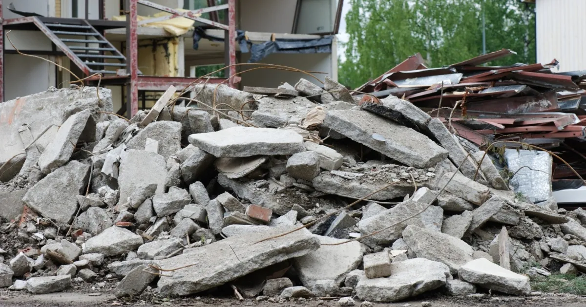 tragedy-in-delhi-three-storey-building-collapse-kills-o