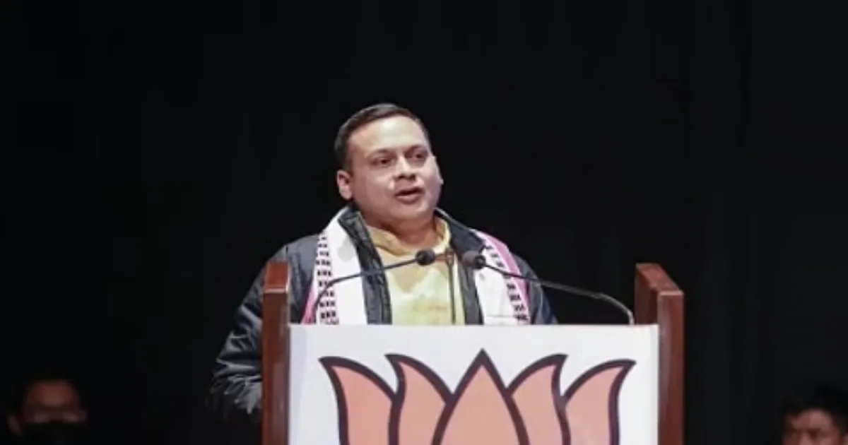 tmc-bjp-clash-over-bengali-migrant-detentions