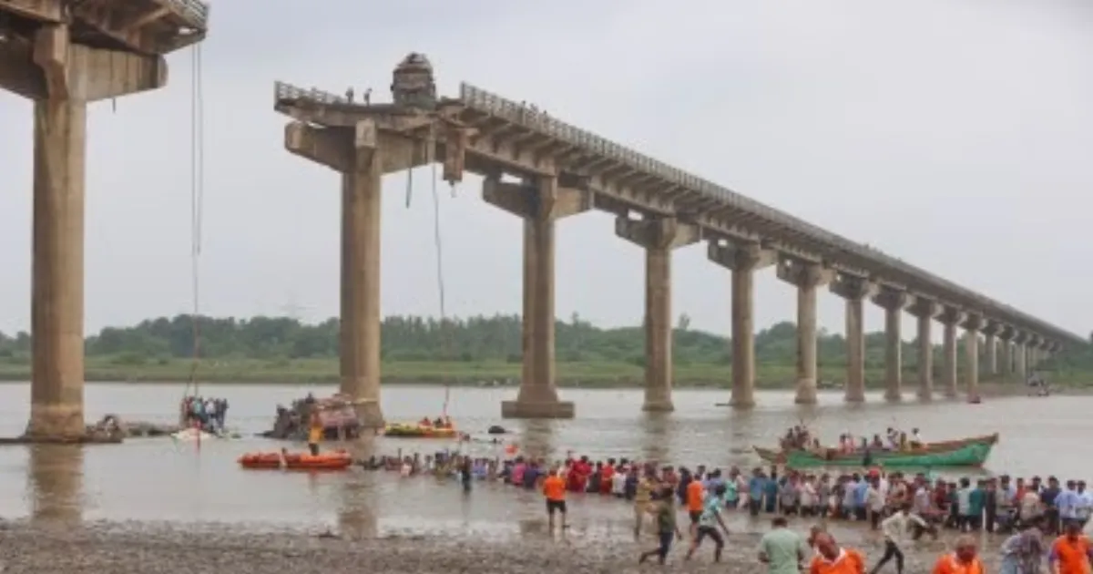 Tragedy in Vadodara: Gujarat Fast-Tracks New Bridge After Mahisagar Tragedy