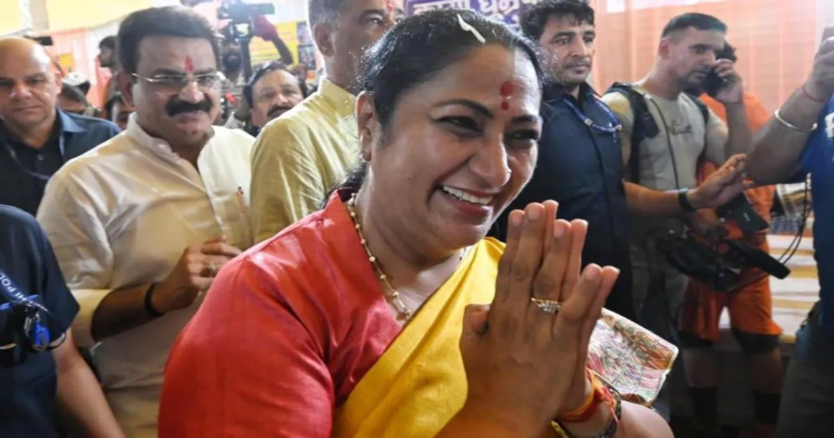 Delhi CM Exposes Welfare Fraud, Orders Overhaul of Pension Schemes