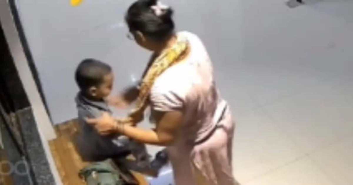 Tragedy in Mumbai: 4-Year-Old Girl Falls to Death From 12th Floor After Being Seated on Shoe Rack