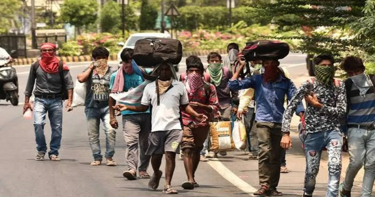Alarming Crisis: 90% of Bihar’s Migrant Workers in the Dark About ECI’s Voter Roll Overhaul!