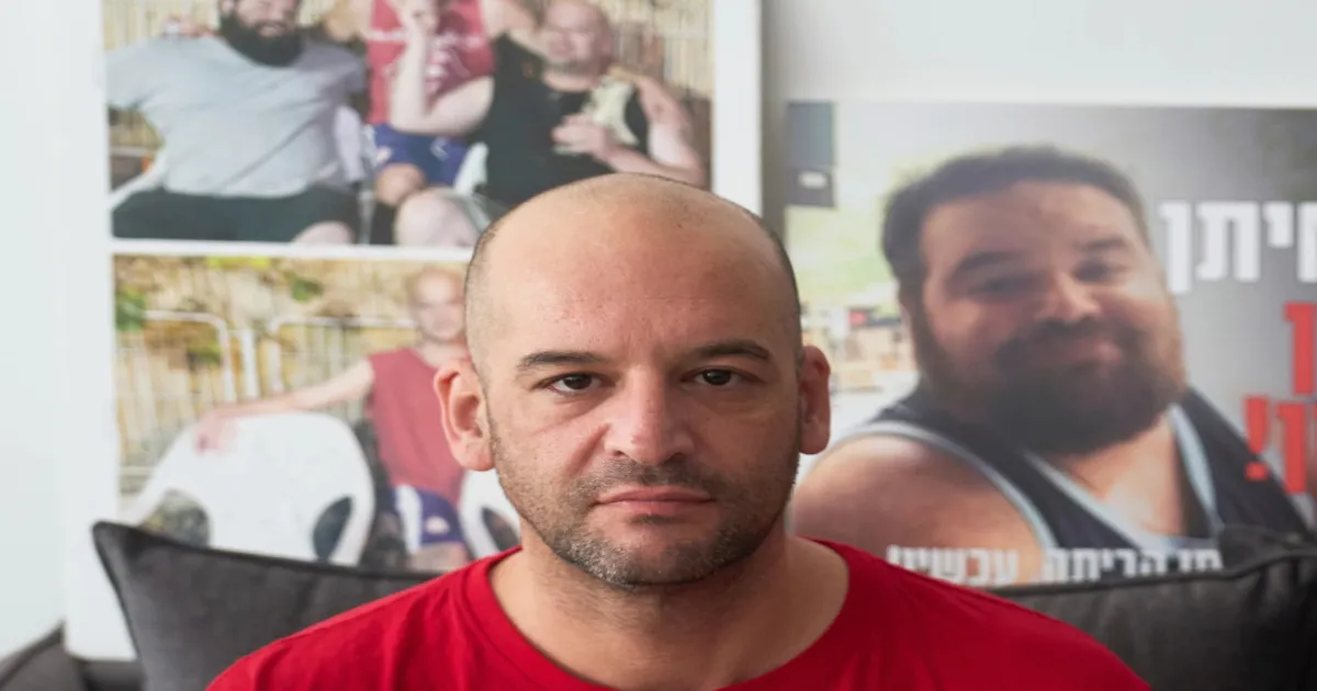 freed-hostage-battles-for-brothers-release