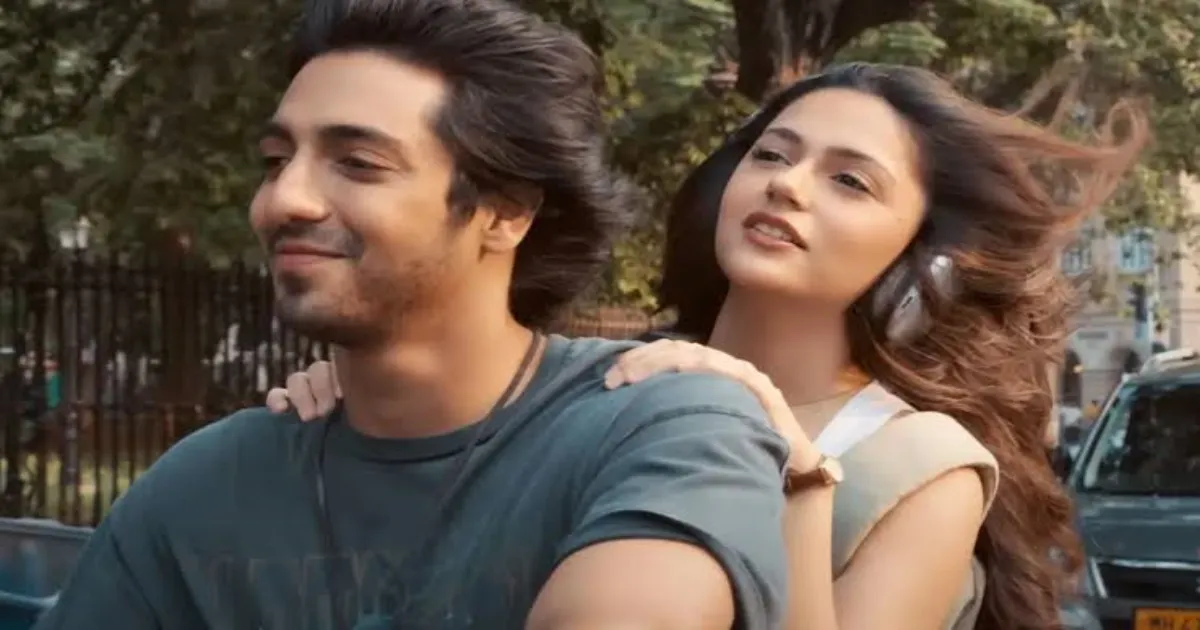 saiyaara-smashes-rs-400-crore-worldwide-nears-rs-100-cr