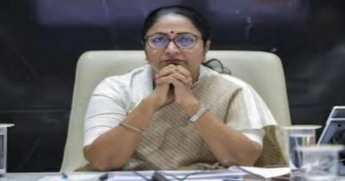 Delhi CM Rekha Gupta’s Bold Plan: 50,000 Flats for Slum Dwellers
