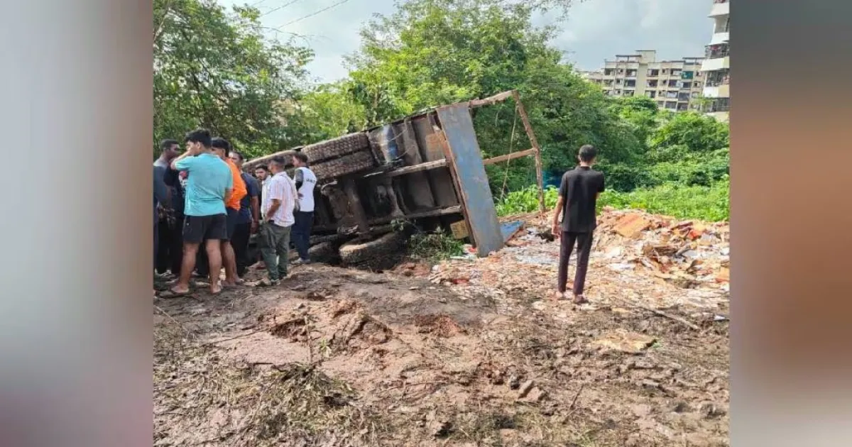 woman-killed-three-injured-as-truck-crashes-on-thanes-b