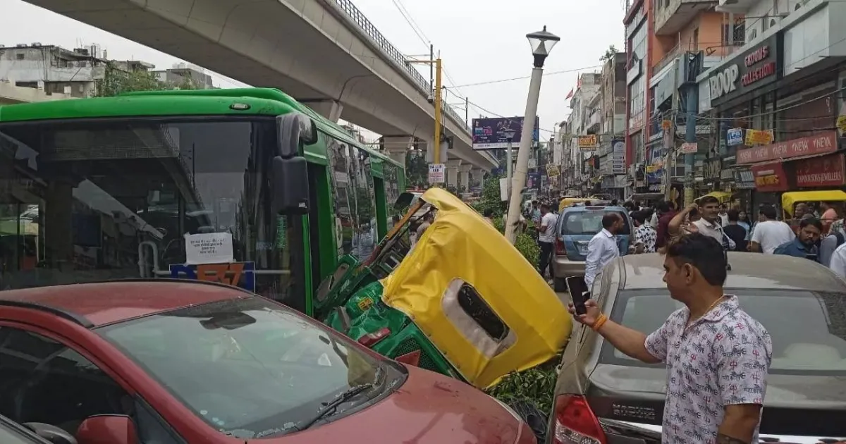 DTC Bus Crash Kills Elderly Driver!