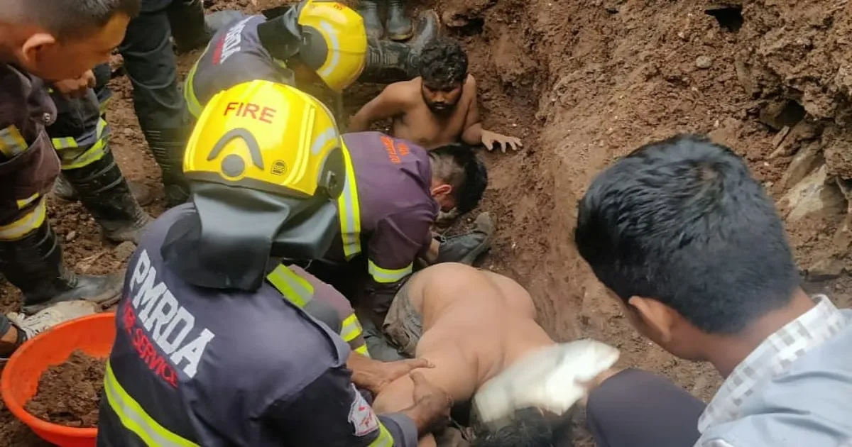 Workers Trapped in Pune Soil Collapse!