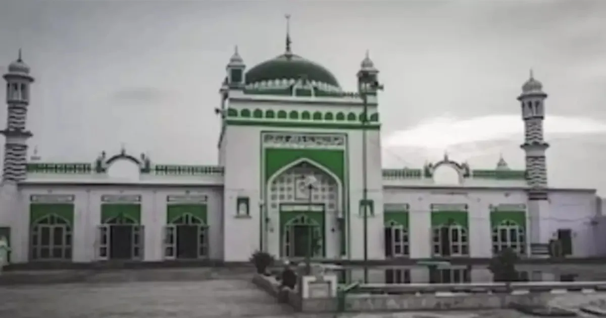 sambhal-court-delays-temple-mosque-dispute-hearing-to-a