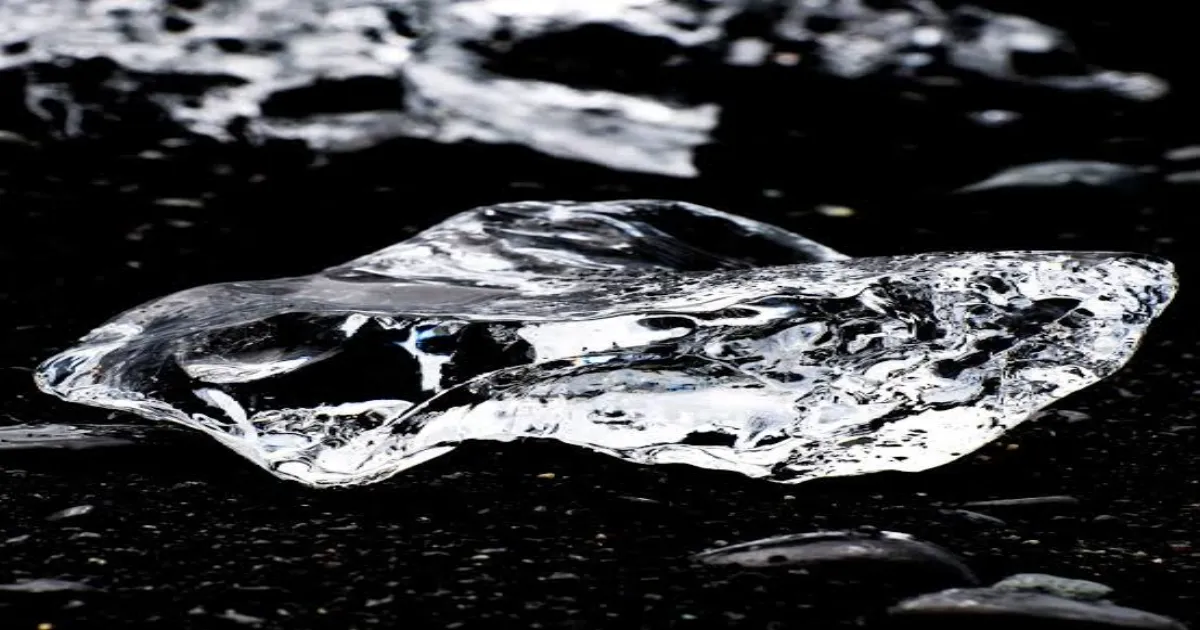 Scientists Create ‘Alien’ Hexagonal Diamond on Earth!
