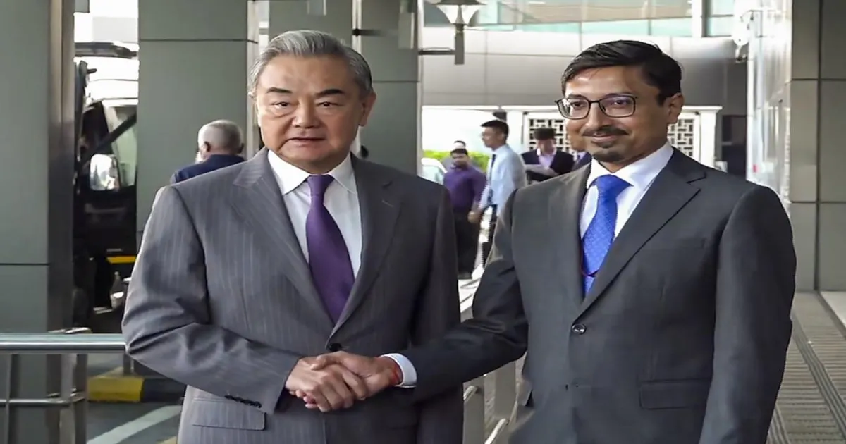 Chinese Foreign Minister’s India Visit: Hope for Border Peace