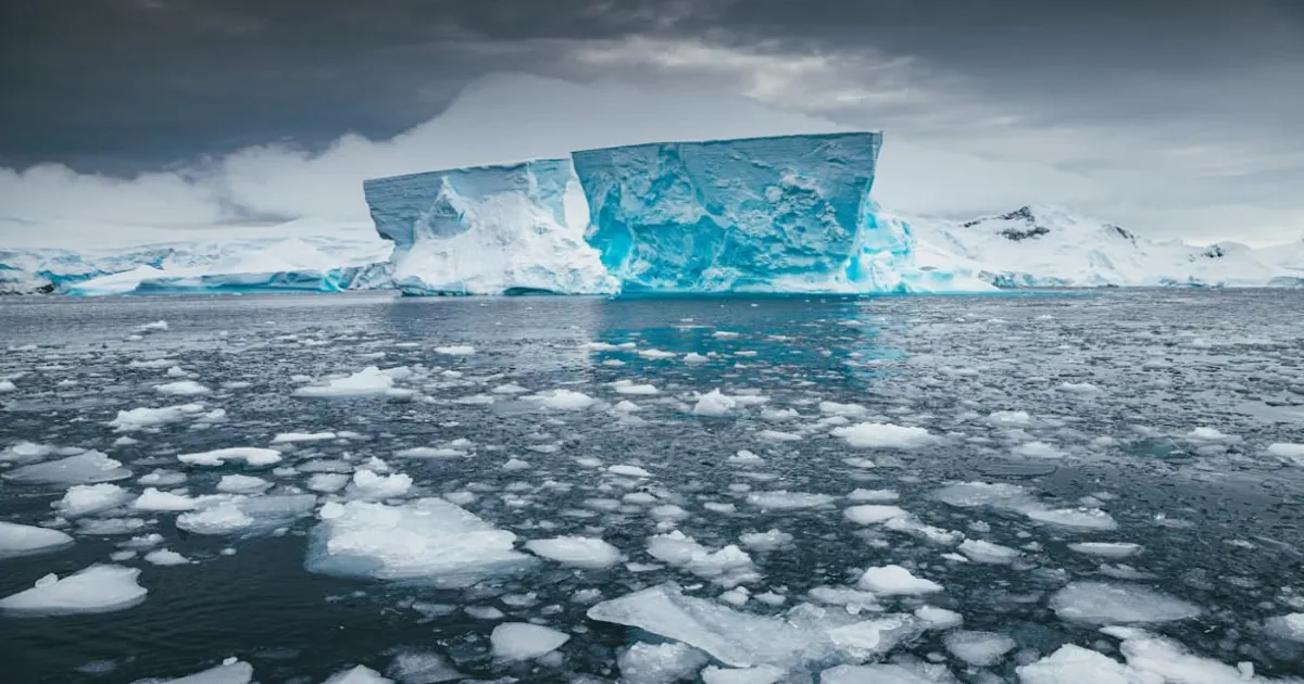 antarcticas-rapid-ice-loss-triggers-global-climate-cris