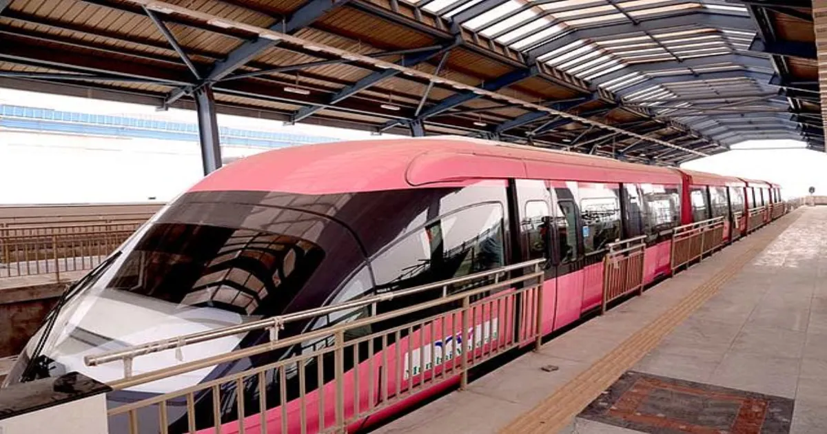 Mumbai Monorail Pauses Amid Overload Woes