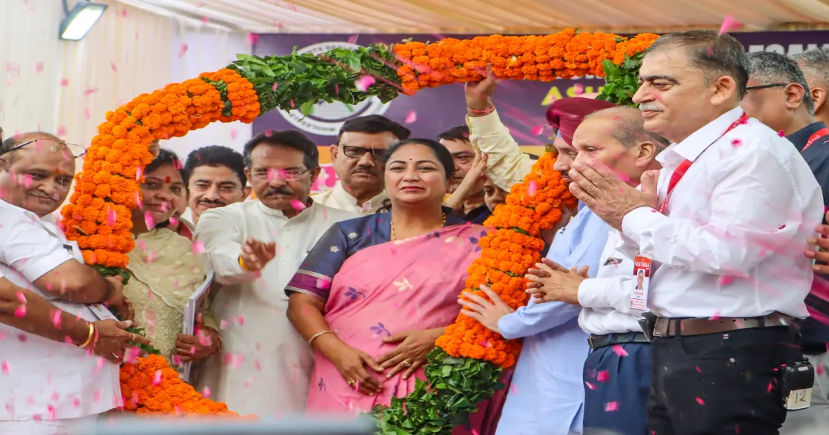 Rekha Gupta Vows Major Development for Trans-Yamuna Region