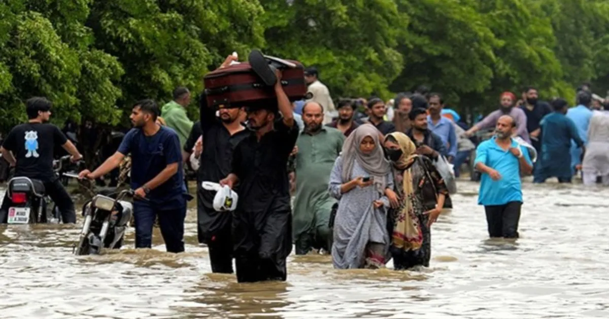 thousands-flee-as-pakistans-punjab-faces-worsening-floods