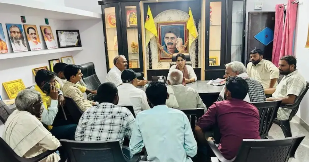 SP Demands Probe into Expelled MLA’s Threat Claims