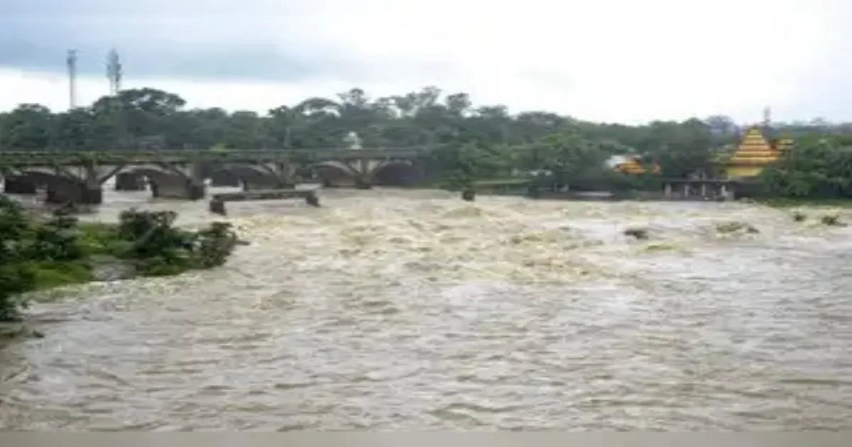 Overflowing Rivers Flood Northern Odisha, Prompting Urgent Relief