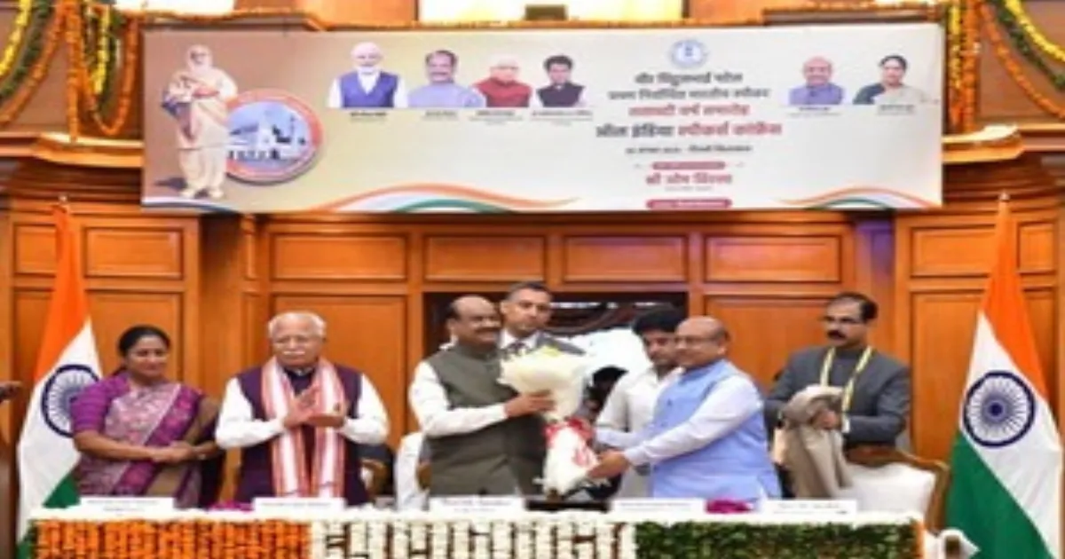 Khattar Urges Caution in Adopting AI