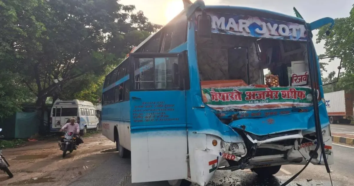 Fatal Bus-Truck Crash in Kushinagar, UP