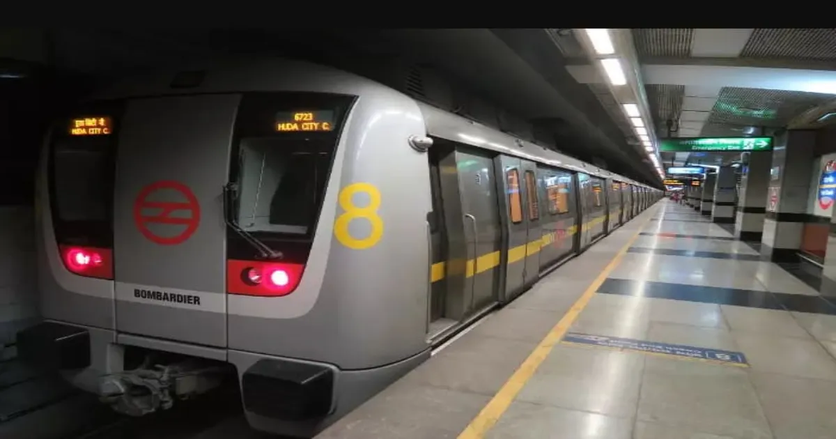 Shocking Delhi Metro Incident: Intoxicated Man Abuses Security in Viral Videos!