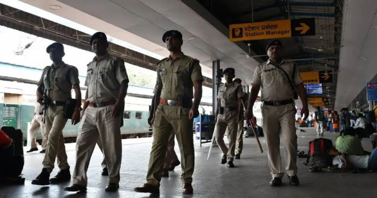 4 Girls Rescued! Trafficking Bid Foiled at Malda's Khaltipur Station