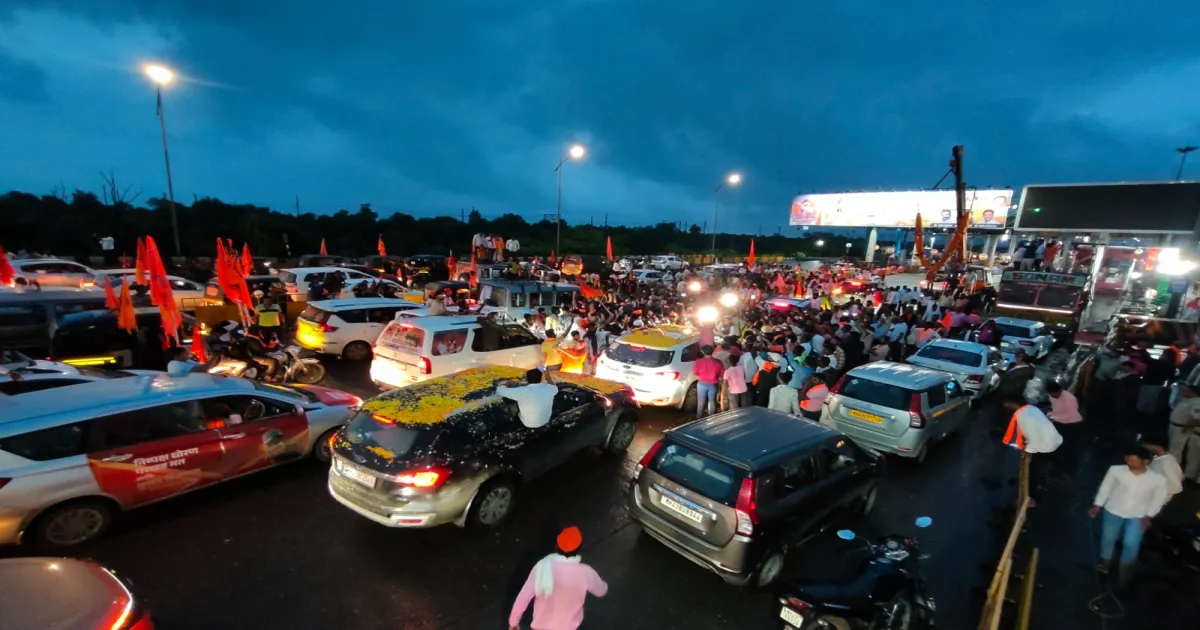 maratha-quota-protest-causes-major-traffic-disruptions