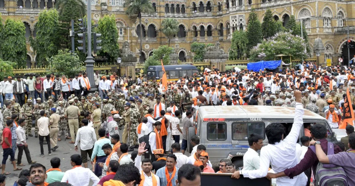 Maratha Quota Protest Cripples South Mumbai Traffic