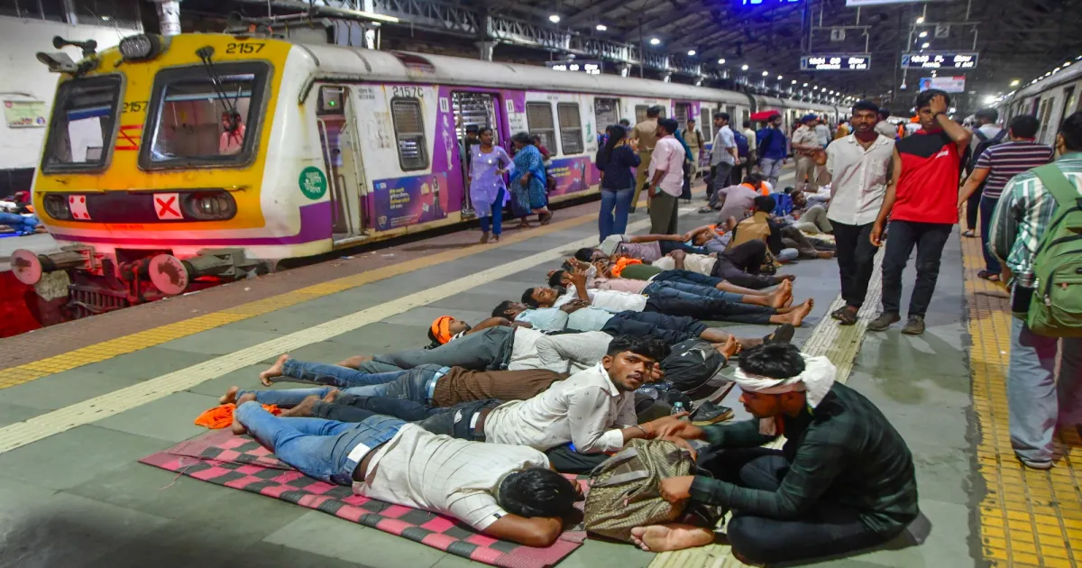 Mumbai Grinds to Halt as Maratha Leader Vows 'Final Fight' for OBC Quota