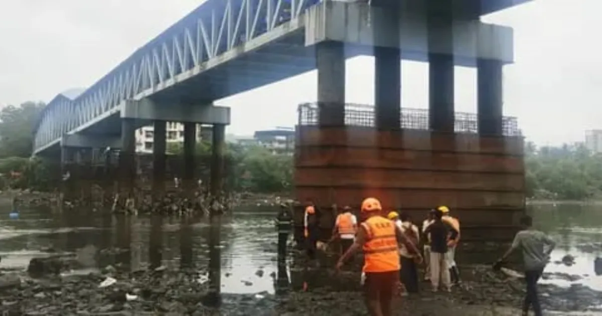 Desperate Search Underway for Teen Who Fell from Train into Thane Creek