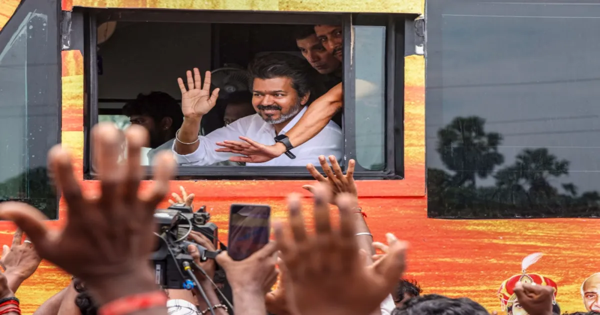 vijays-rally-rocks-dmk-stronghold-promising-to-end-fami