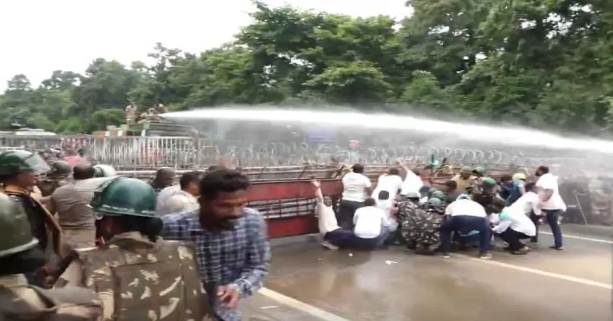 Water Cannons Used as BJD Protesters Clash with Police Outside Odisha Assembly