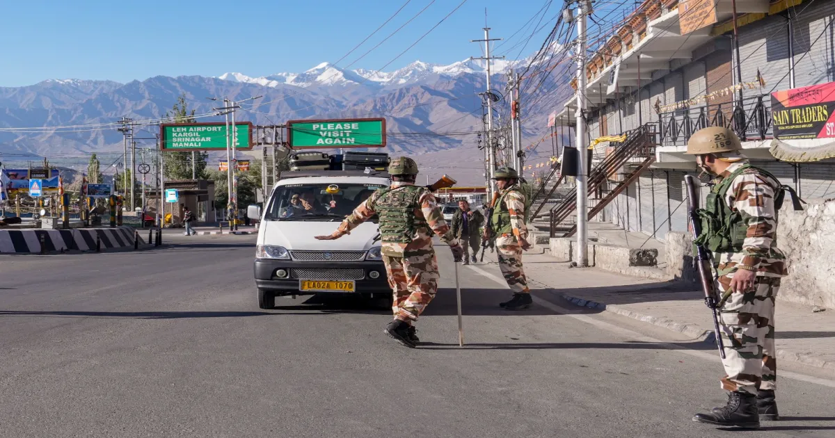 curfew-continues-in-leh-as-talks-on-statehood-and-sixth