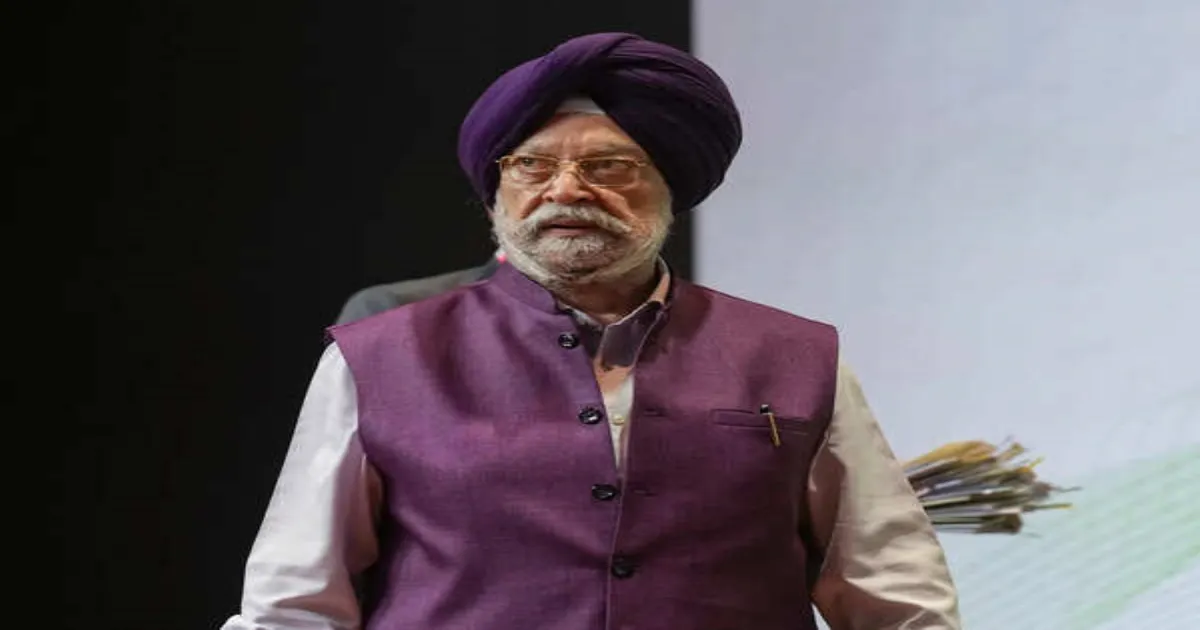 india-defies-us-tariffs-why-russian-oil-remains-untouch