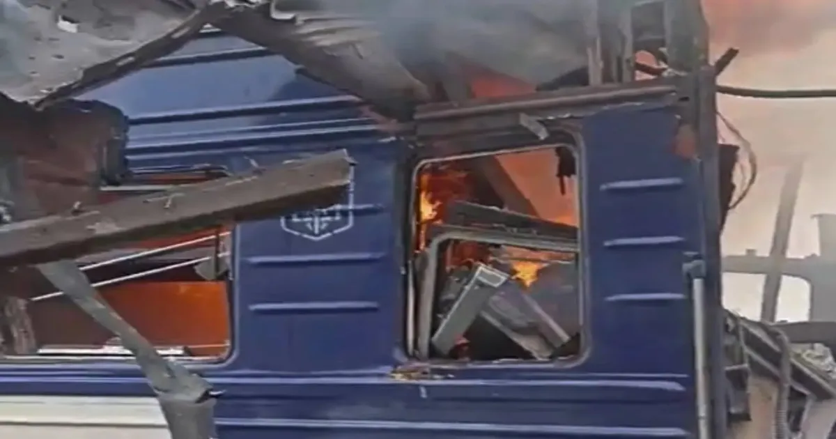 Russian Drone Attack Hits Ukrainian Train Station, 30 Wounded in Shostka
