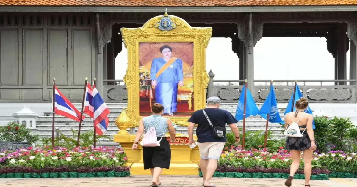 thailand-mourns-queen-sirikit-what-tourists-should-know