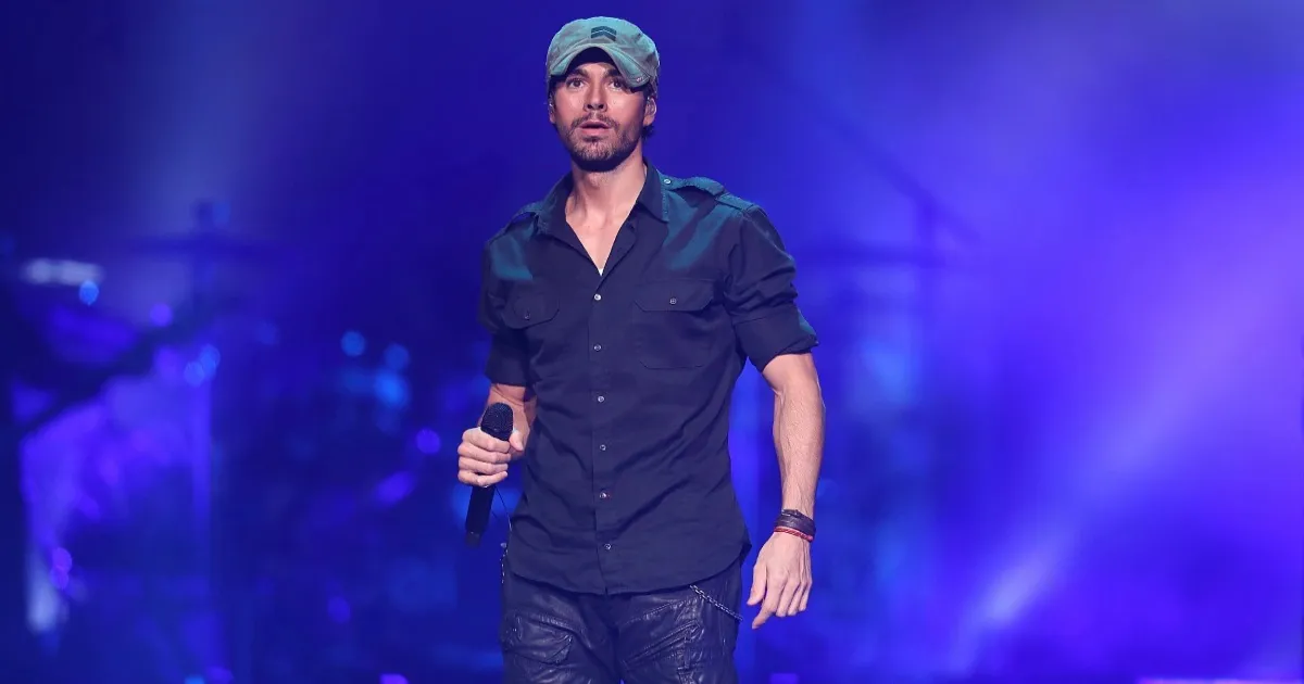 enrique-iglesias-sets-mumbai-ablaze-in-triumphant-retur