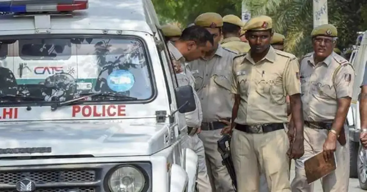 Delhi Jal Board Officer Found Dead in Rohini Flat; Police Suspect Murder 