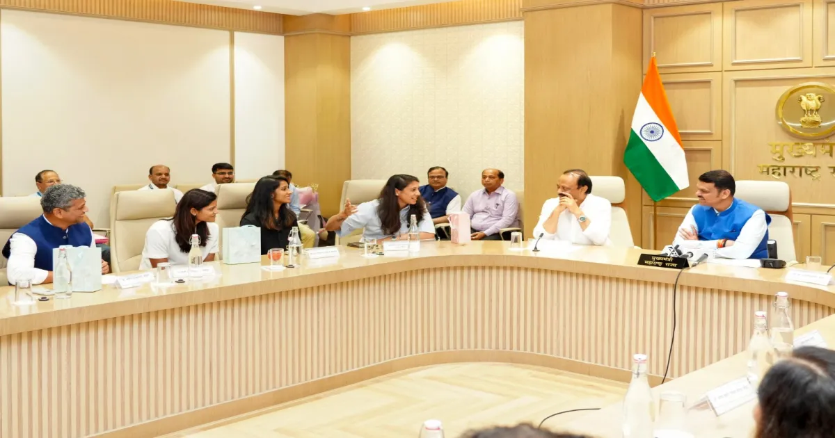 Maharashtra Honors Smriti, Jemimah & Radha with ₹2.25 Crore Each for World Cup Win