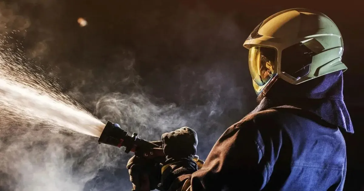 Mumbai Fire Scare: Blaze Erupts at South Mumbai Cloth Shop, No Injuries Reported