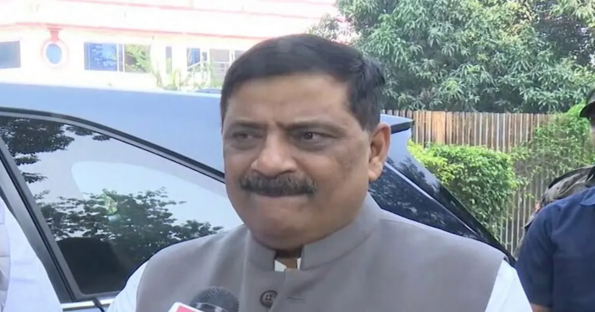 Sanjay Jha Meets Nitish Kumar, Says NDA Accepts Bihar Verdict With Humility After Big Win