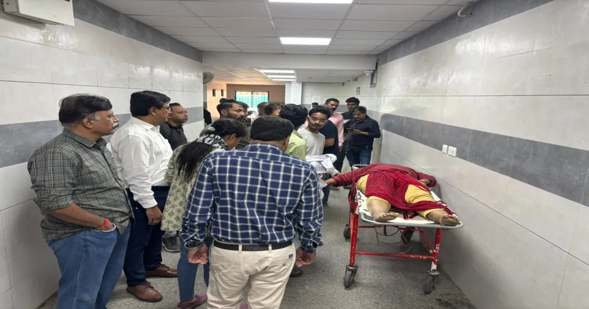 #JustIn: Vadodara BLO Assistant Dies on Duty Amid Rising Stress; Four BLO Deaths in Four Days Shake Gujarat