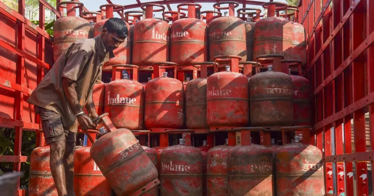 indias-lpg-demand-jumps-44-since-2017-but-import-depend