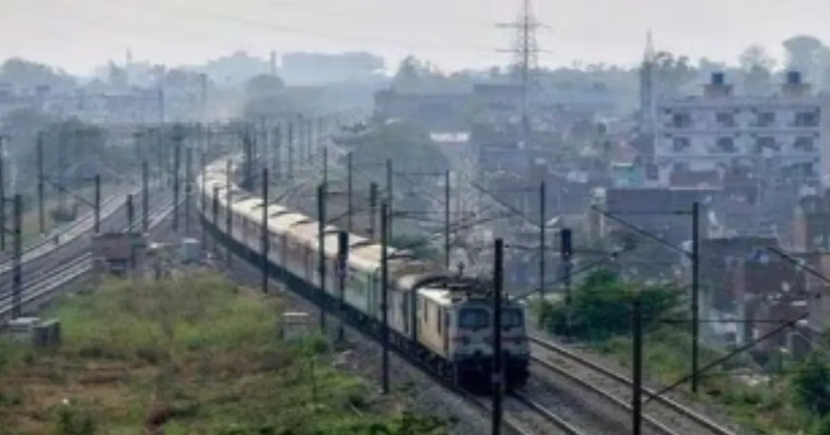 Cabinet Clears Railway Projects Worth ₹2,800 Crore in Maharashtra and Gujarat